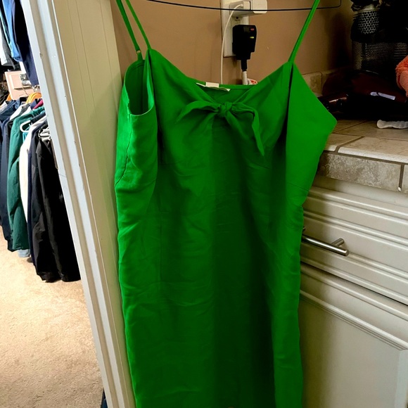 H&M Dresses & Skirts - Linen blend sun dress. Never been worn but tags removed.